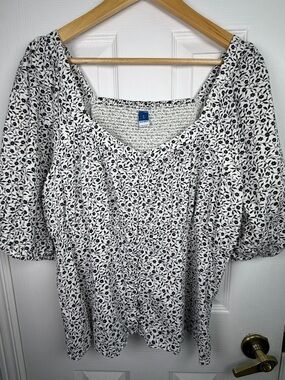Old Navy White Black Ditsy Floral Blouse  XL Puff Sleeve Square Neck Smocked